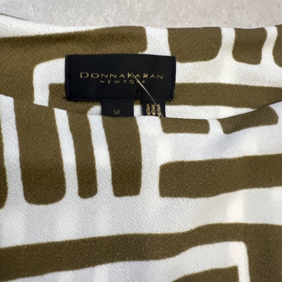 Donna Karen sleeveless blouse - Picture 2 of 6